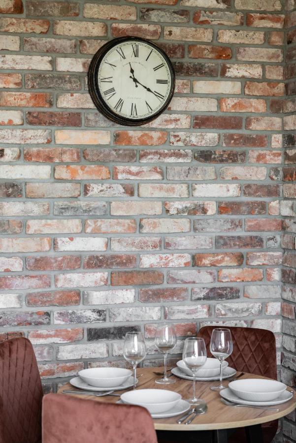 Stylish Apartment Near Wroclavia For 4 Guests By Noclegi Renters Vratislav Exteriér fotografie
