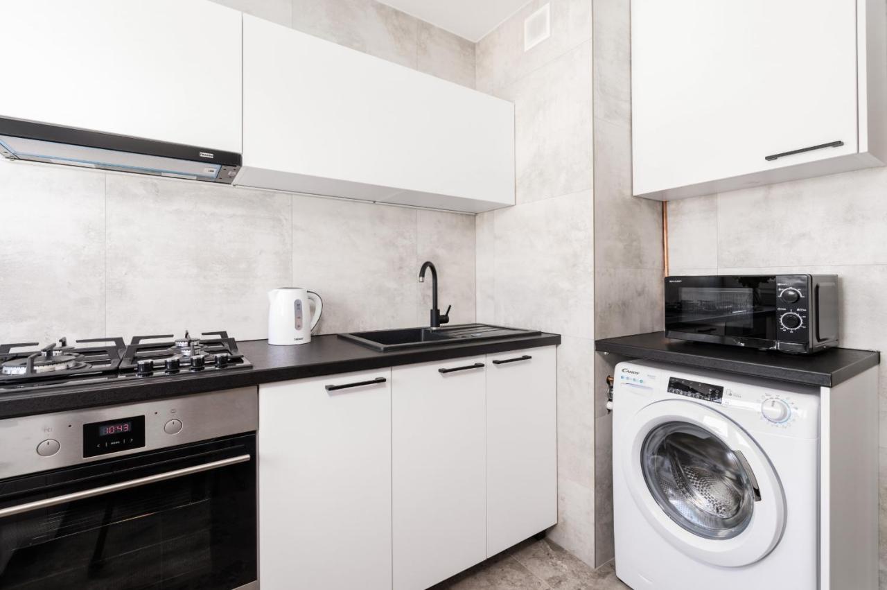 Stylish Apartment Near Wroclavia For 4 Guests By Noclegi Renters Vratislav Exteriér fotografie